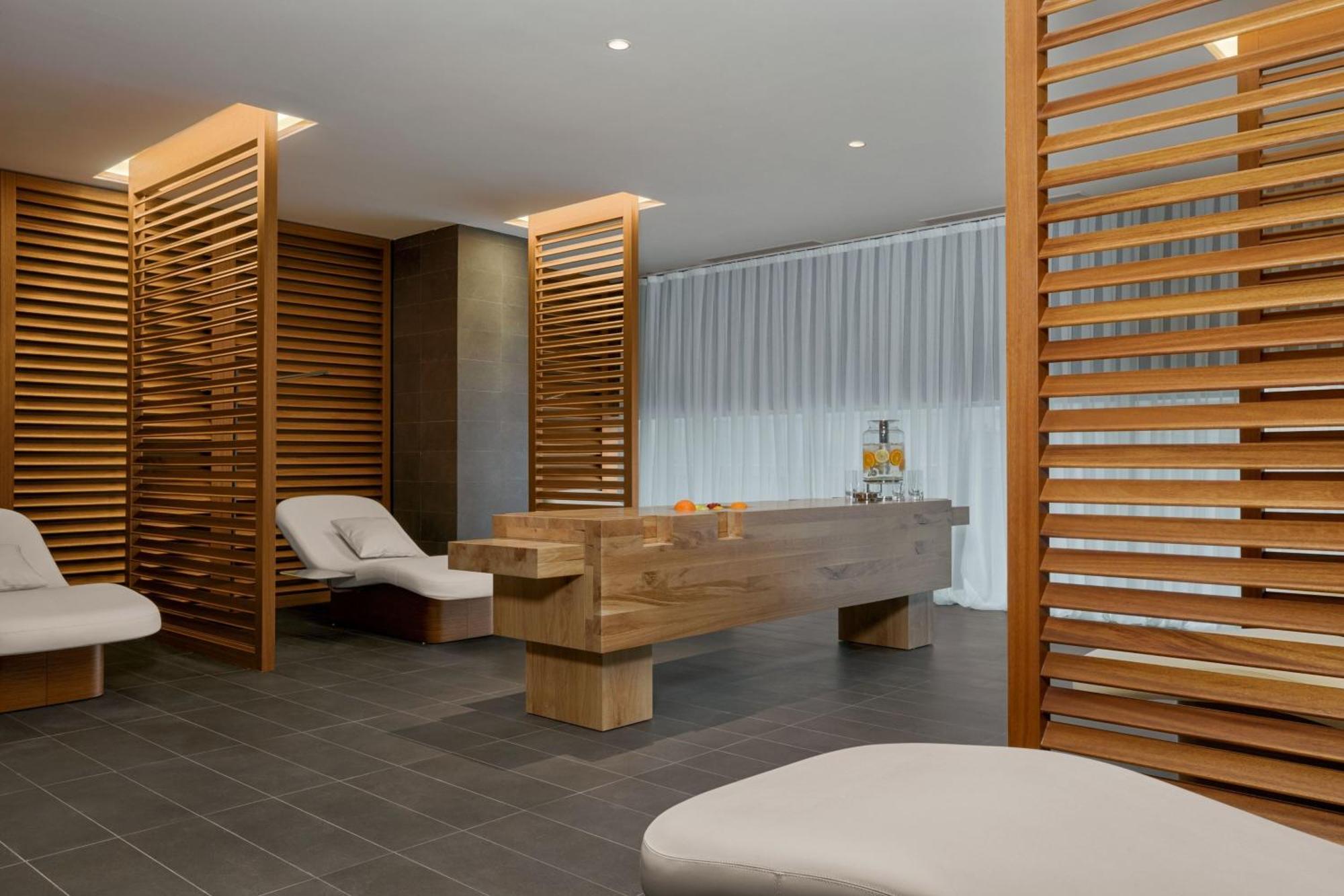 Le Meridien Batumi Esterno foto